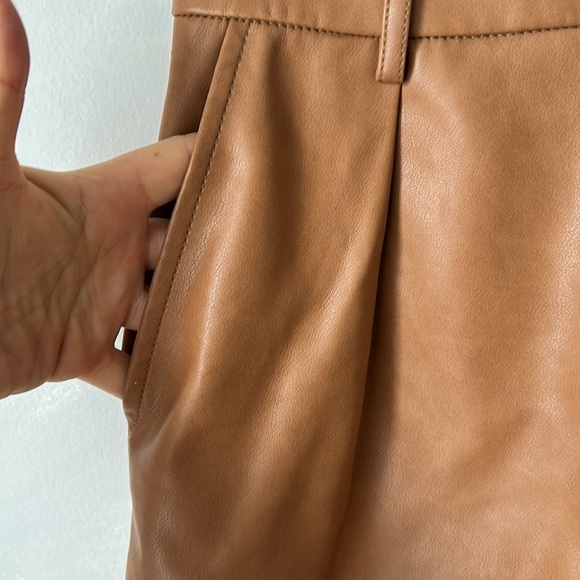 7 For All Mankind Faux Leather Shorts size XS brown camel pleather vegan - Picture 4 of 11